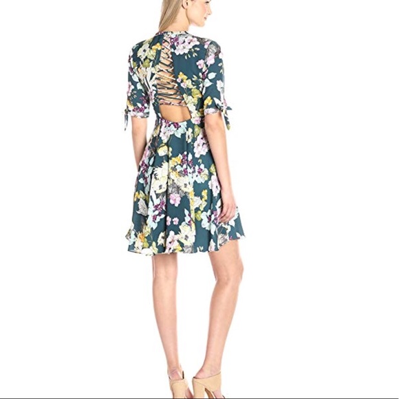 NWT Guess Floral Dress 👗 - Picture 4 of 5
